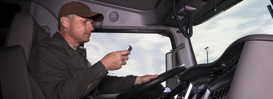 Le cellulaire au volant, une source de distraction